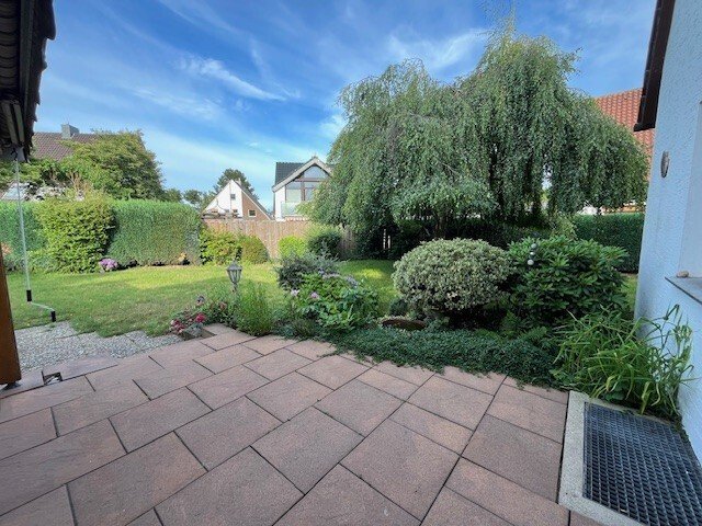 Ein Zuhause zum Wohlfühlen: Charmantes Einfamilienhaus mit Garten und Garage