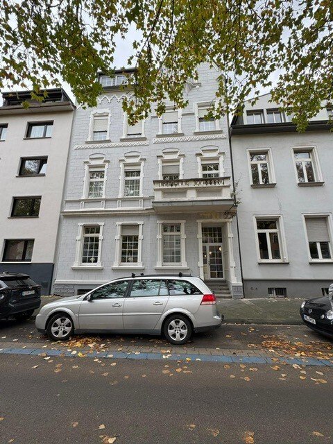 Mönchengladbach: Mehrfamilienhaus mit Altbau-Charme in bevorzugter Lage 