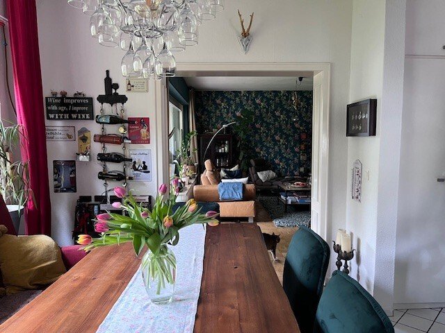 Wohnen und vermieten: Charmantes 3 Familienhaus in ruhiger Sackgassenlage