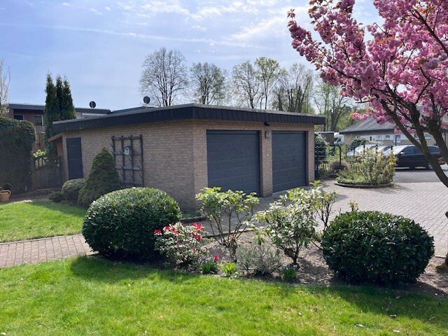 Repräsentatives Einfamilienhaus mit Einliegerwohnung