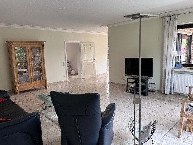 Repräsentatives Einfamilienhaus mit Einliegerwohnung