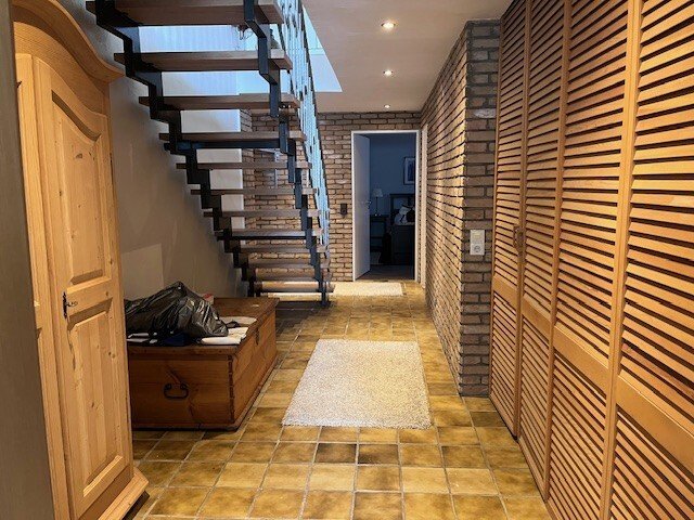 Repräsentatives Einfamilienhaus mit Einliegerwohnung