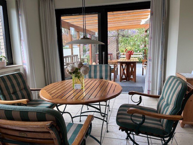 Repräsentatives Einfamilienhaus mit Einliegerwohnung