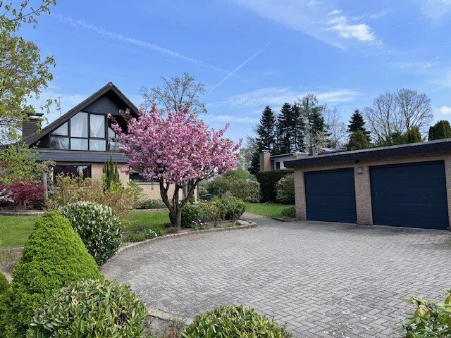 Repräsentatives Einfamilienhaus mit Einliegerwohnung