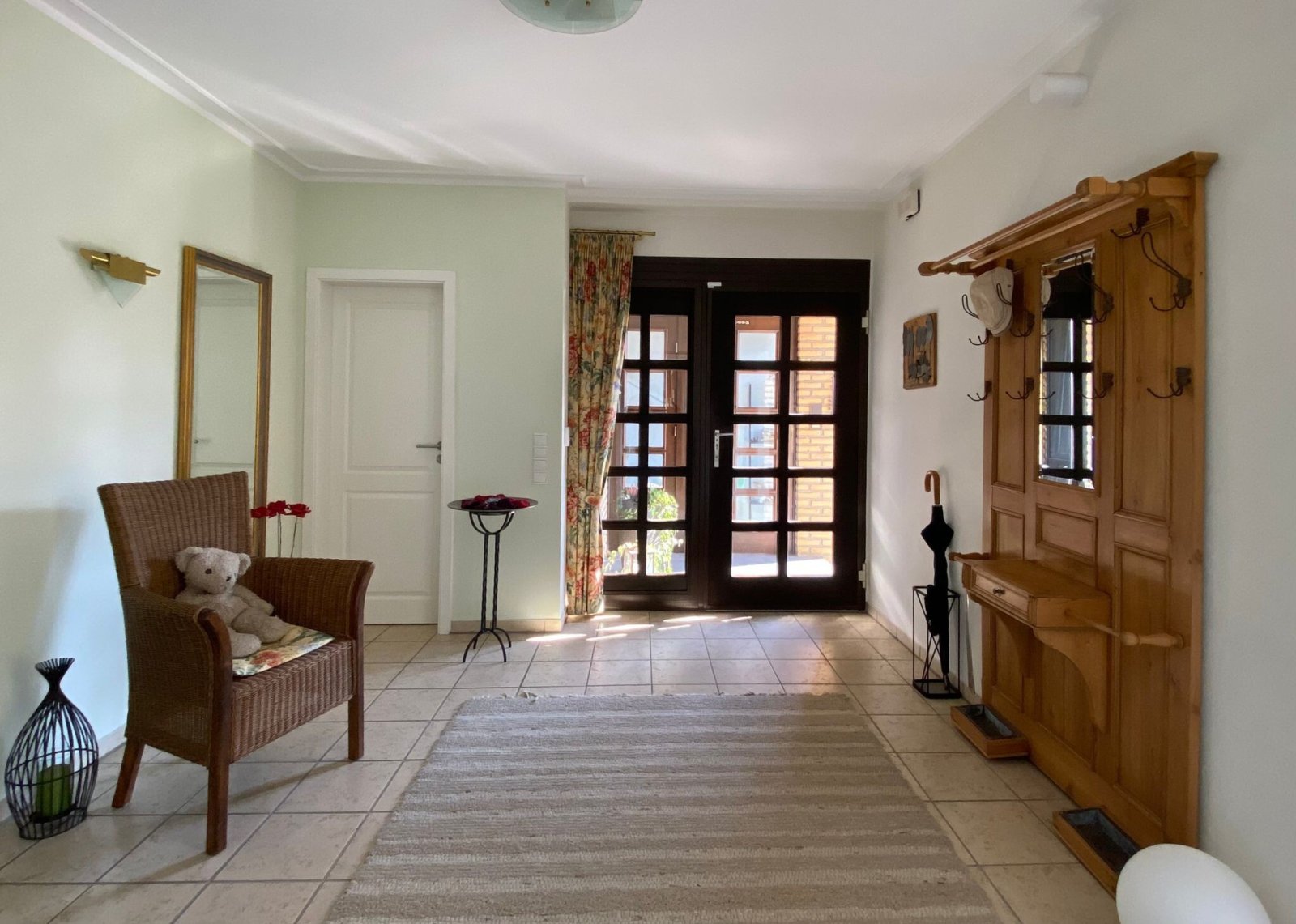 Repräsentatives Einfamilienhaus mit Einliegerwohnung